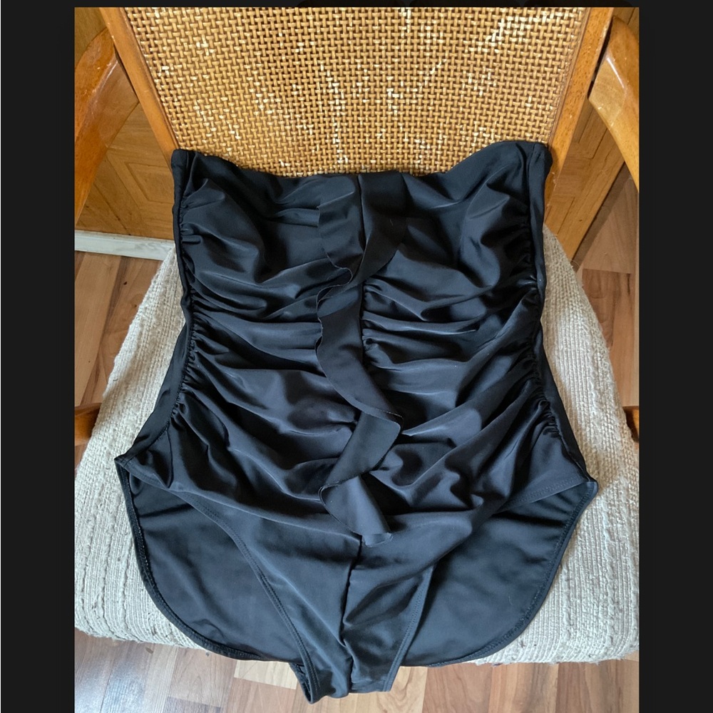 Forever 21 Elegant ruched Black Swimwear 2xl